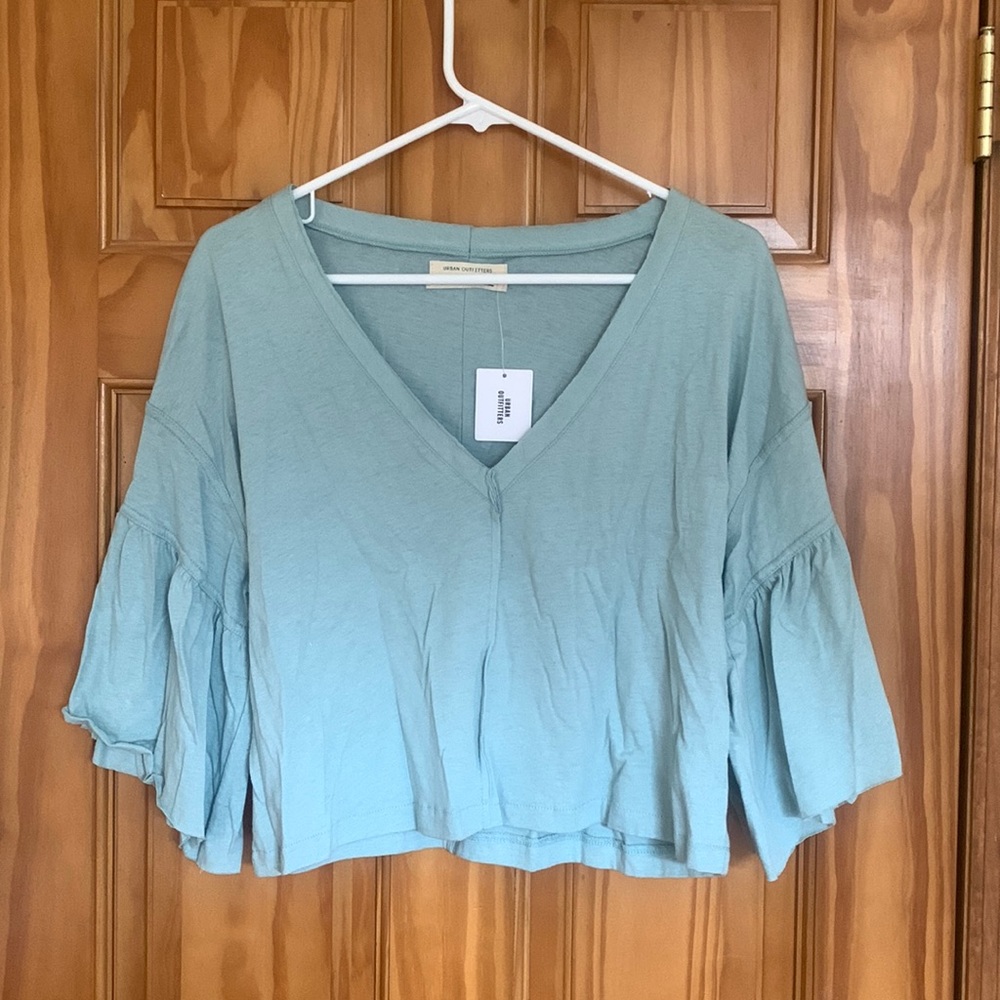 Cropped shirt